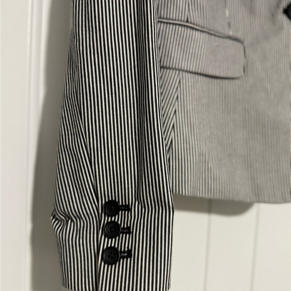 Banana Republic Black and White Blazer Tailored Suit Jacket - Picture 3 of 3